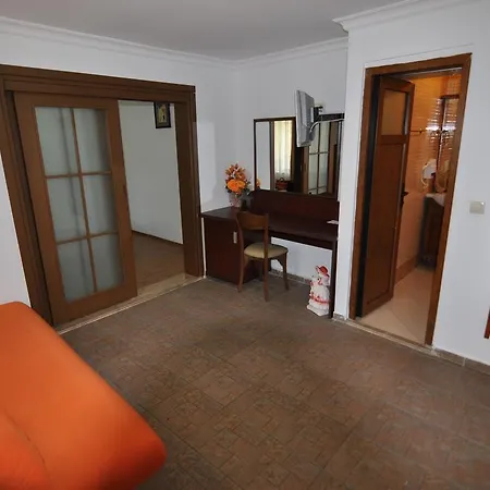 Longhouse Ξενοδοχείο Dalyan